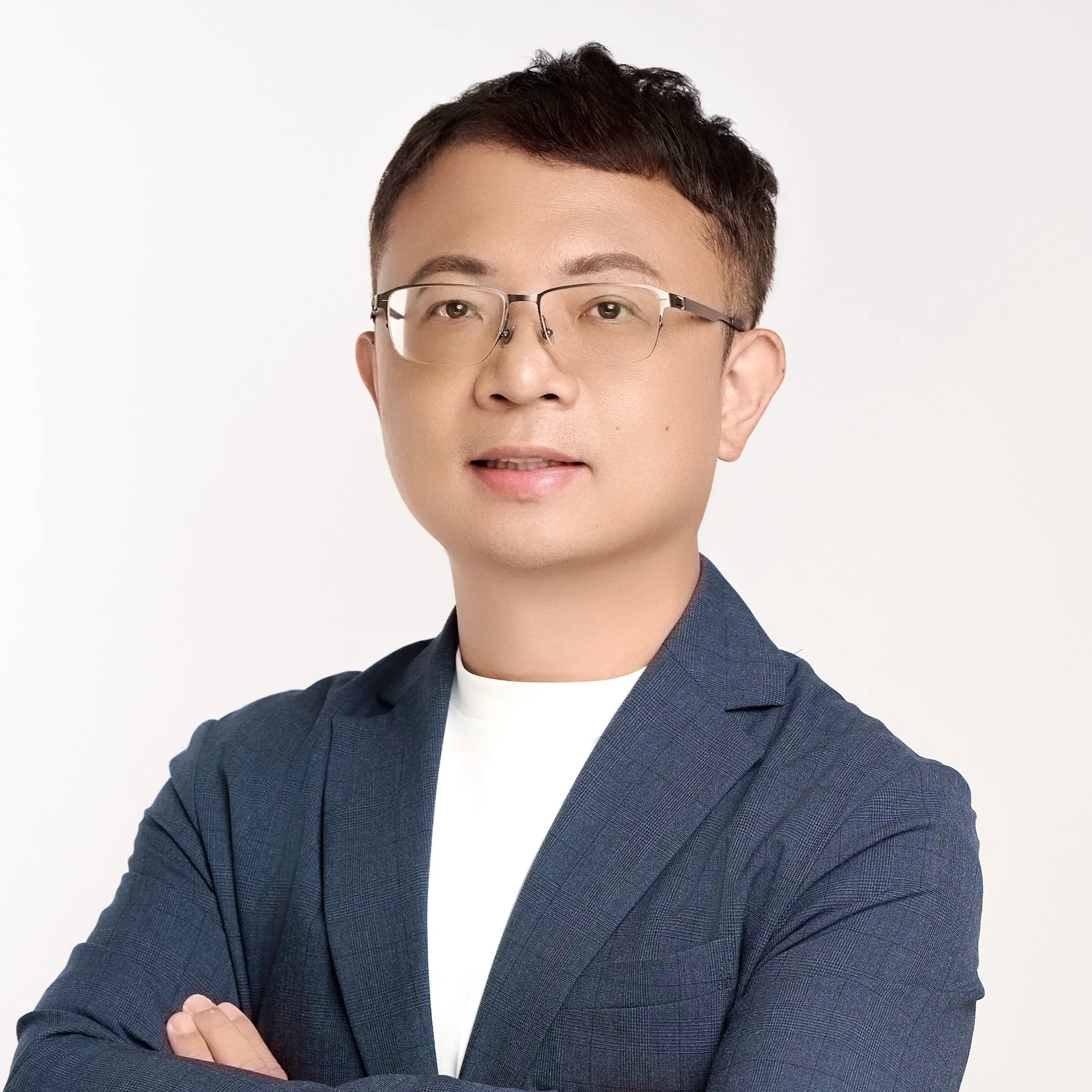 仲塏理事生活照